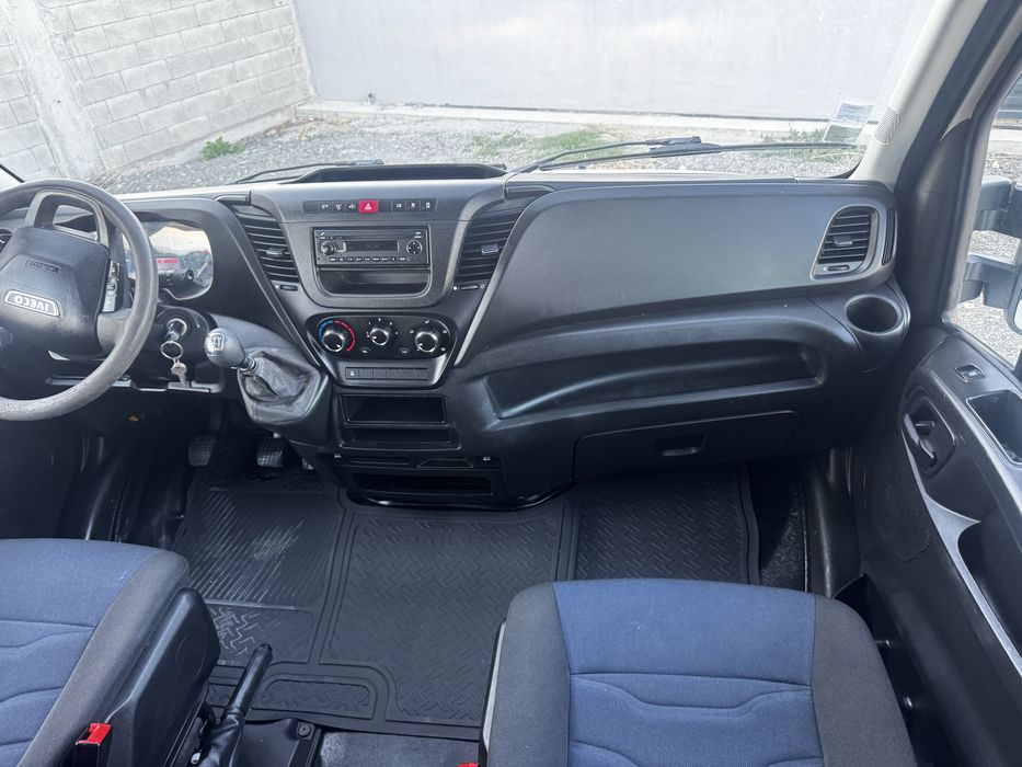 Iveco basculabil pe spate