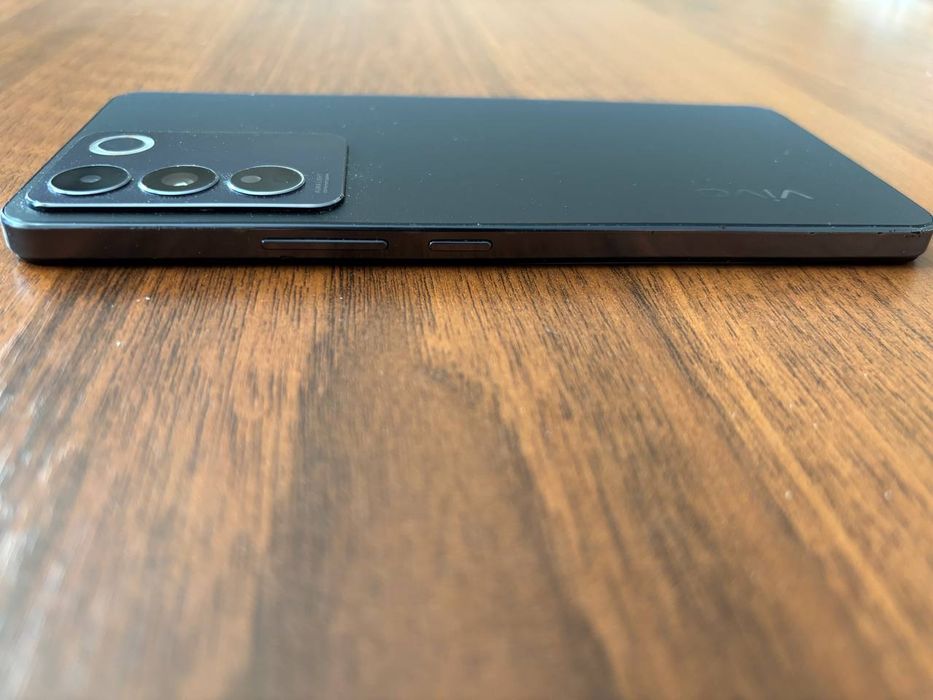 Vivo v27e б/у 128 Гб