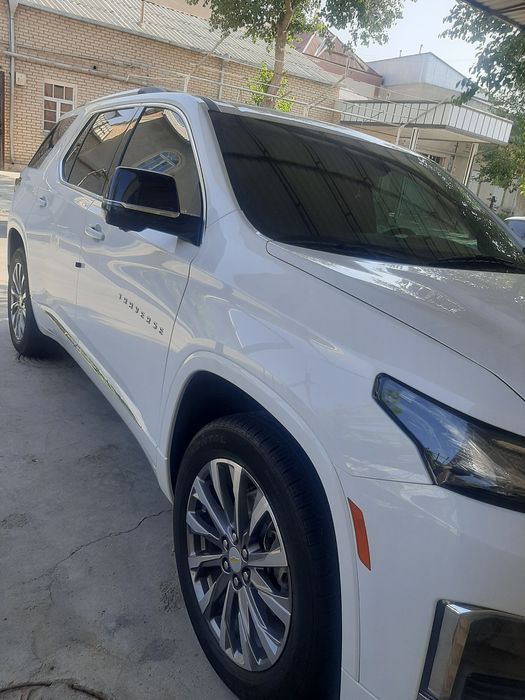 Прадам автомобил траверси