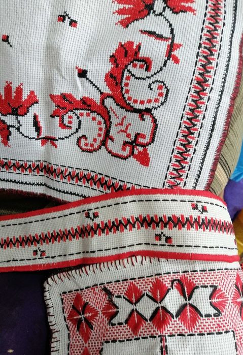 Mileuri  macrame si prosoape tesute manual  motive tradiționale