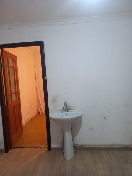 Дом в поселке городского типа [Байсерке]