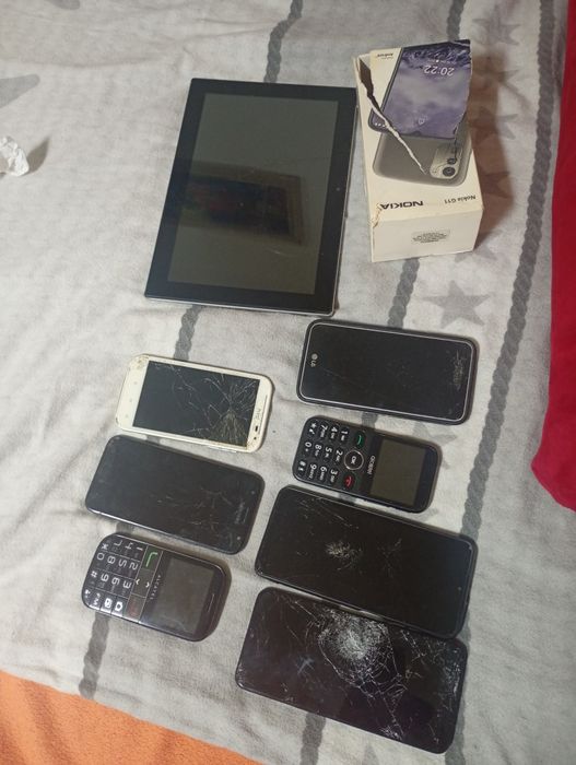 Telefoane,laptop, tableta pt piese