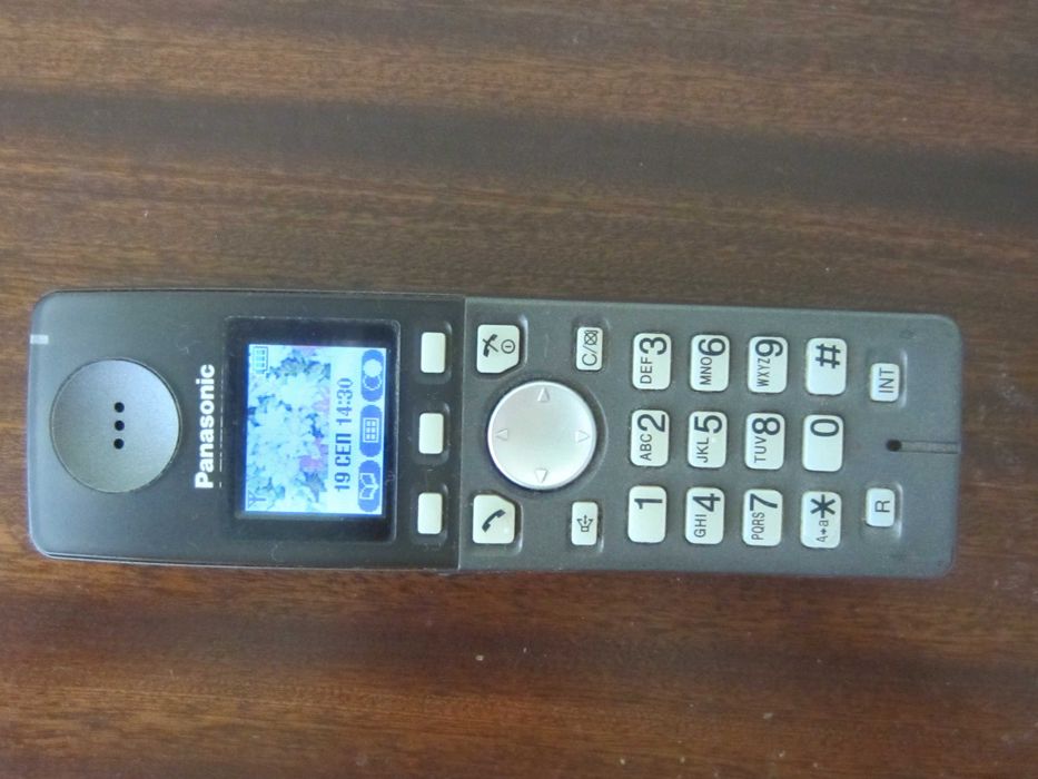 Стационарен телефон PANASONIC