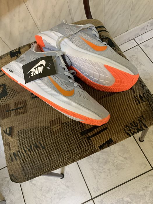 Adidas Nike Zoom noi