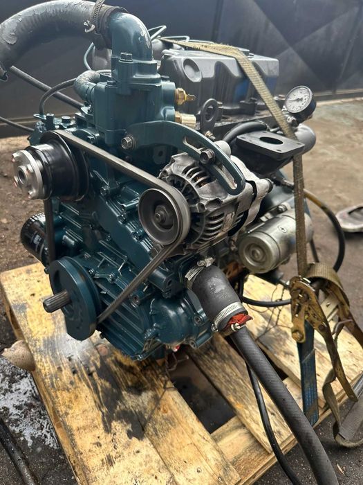 Motor Kubota D1803 pentru excavator incarcator, reconditionat, piese motor