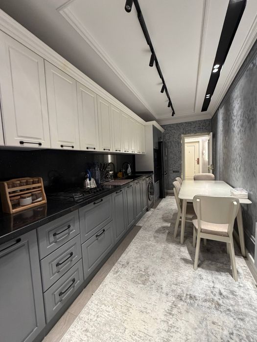 Себзорда 3 хонали квартира сотилади