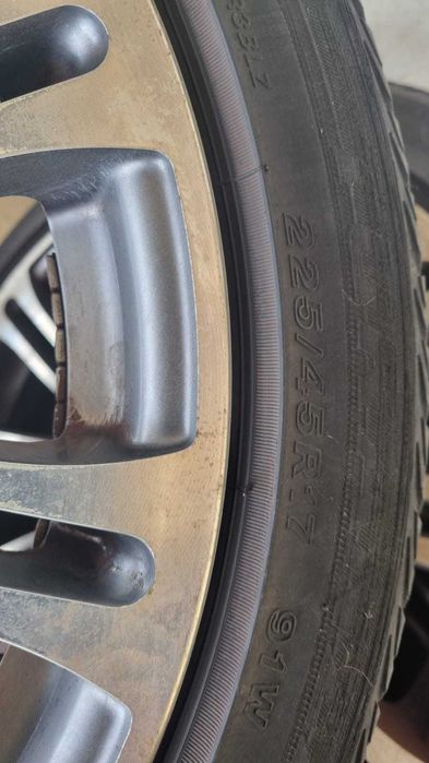 Genți și cauciucuri