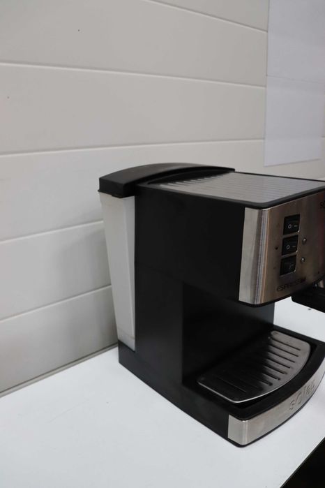 Кафемашина за еспресо Solac Taste Classic Inox, 19 bar 1,25L 850W