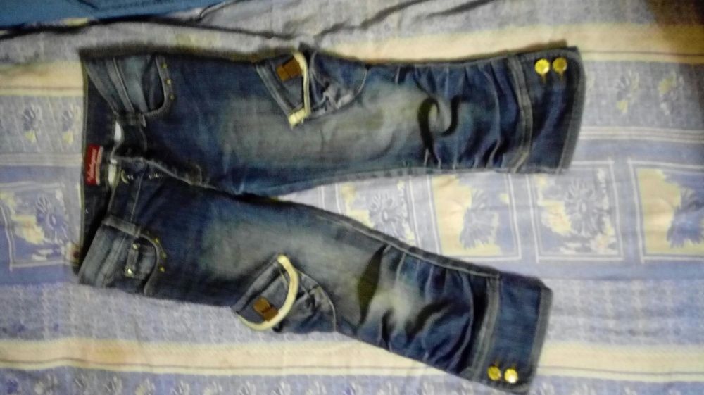 Капри  от европейских производителей 42-44 размеры