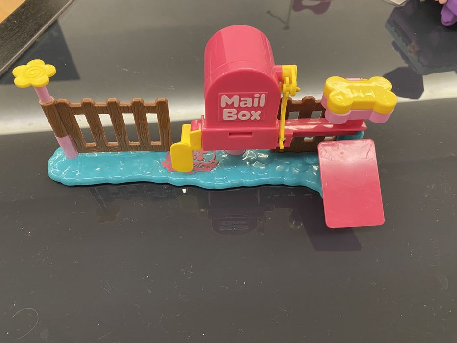 Дом и фигурки Petshops