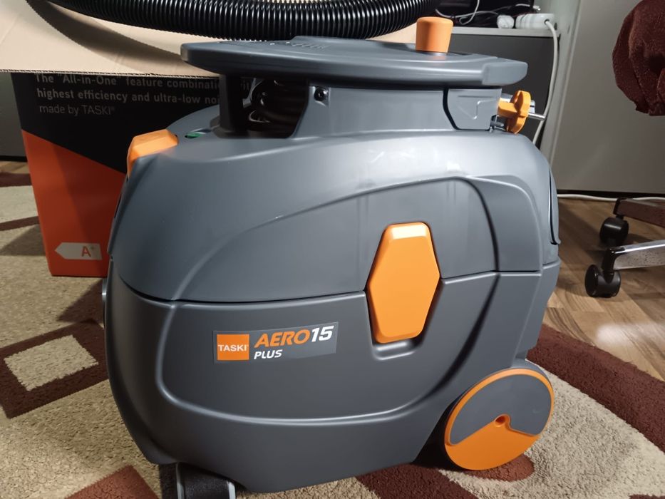 Aspirator profesional Taski