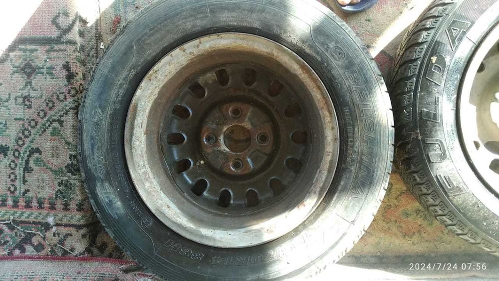 Продаю б\у диск с покрышкой размер 14