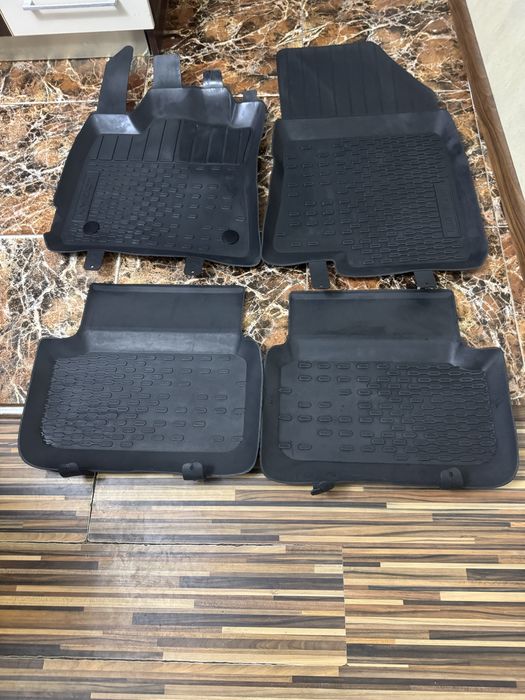 Covorase auto Logan3