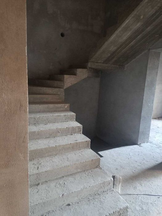 Олмазор тумани Чукурсойда шинамгина ховли сотилади. Коробка NR4949/38