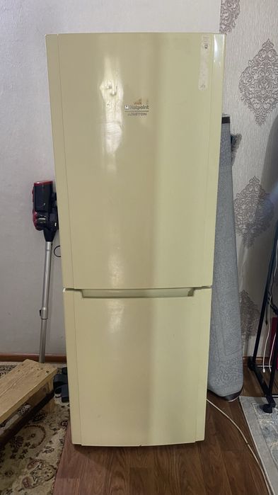 Продаю Холодильник буу срочно