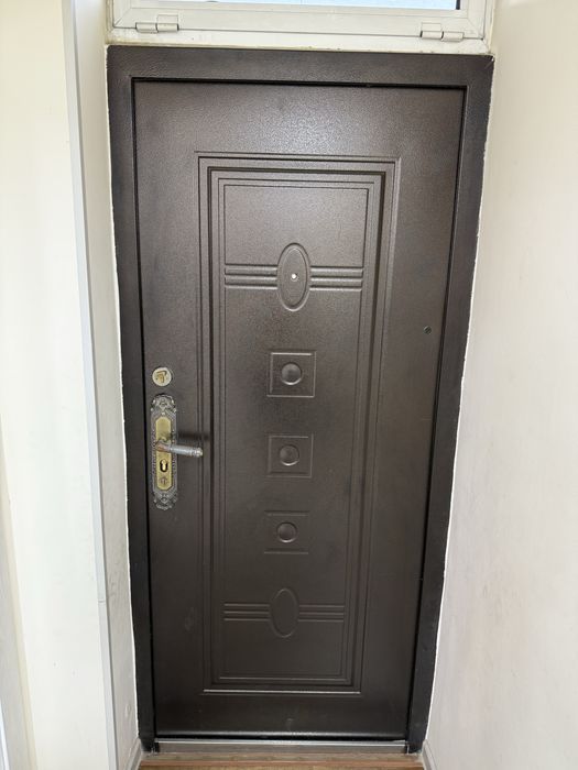 Эшик металичиский сотилади