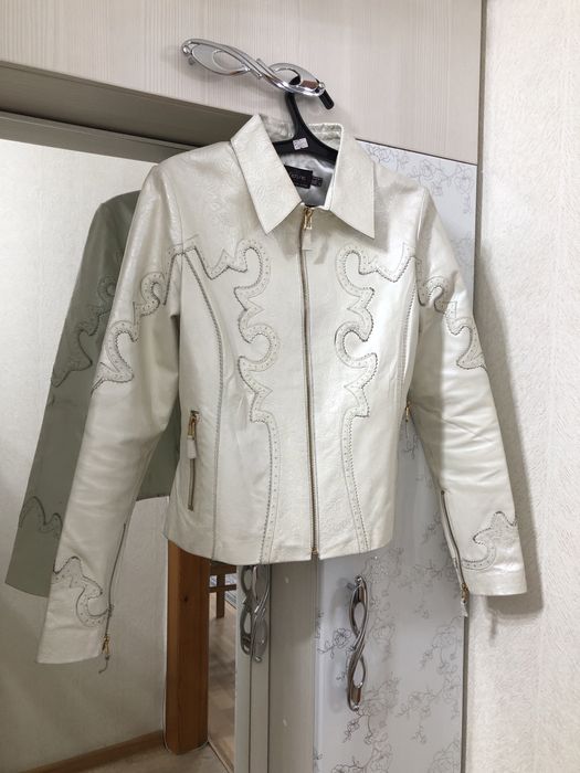 пальто, кож.куртка 158 - 164 на девушу