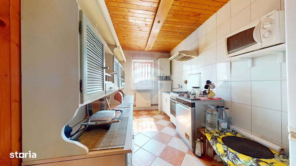 Apartament cu 3 camere de vânzare în zona Centrala, Fagaras
