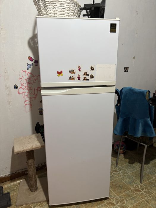 Продам холодильник