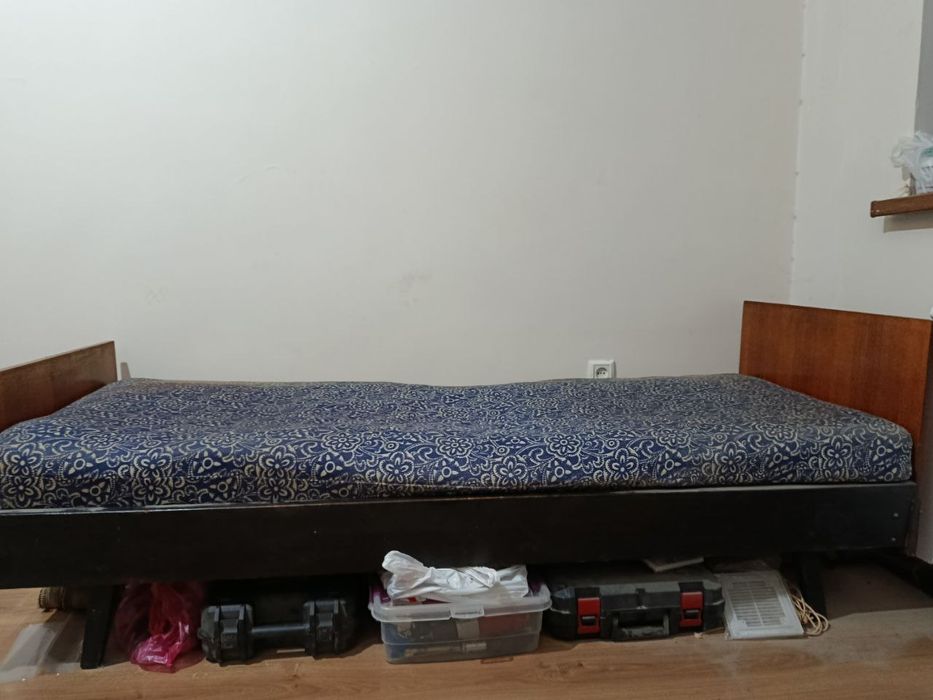 Продается Кровать б/у