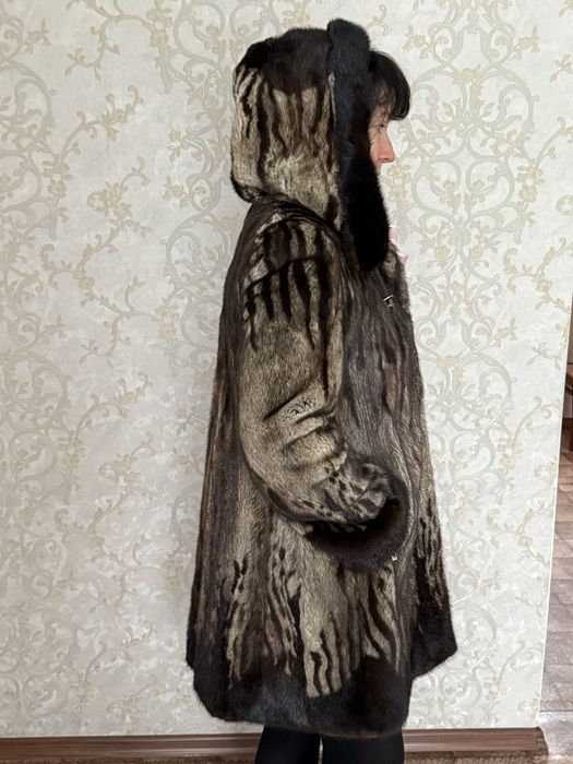 Продаются шубы норковые.