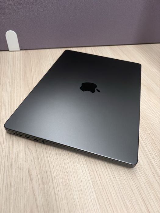 MacBook Pro 14" M3 Pro – 18GB RAM / 512GB – Като нов