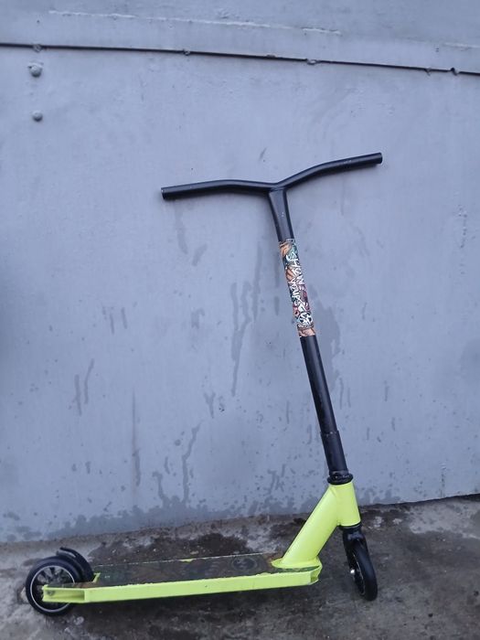 Продам трюковой самокат.