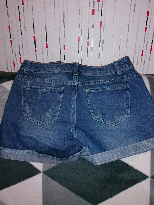 Pantaloni scurți dama