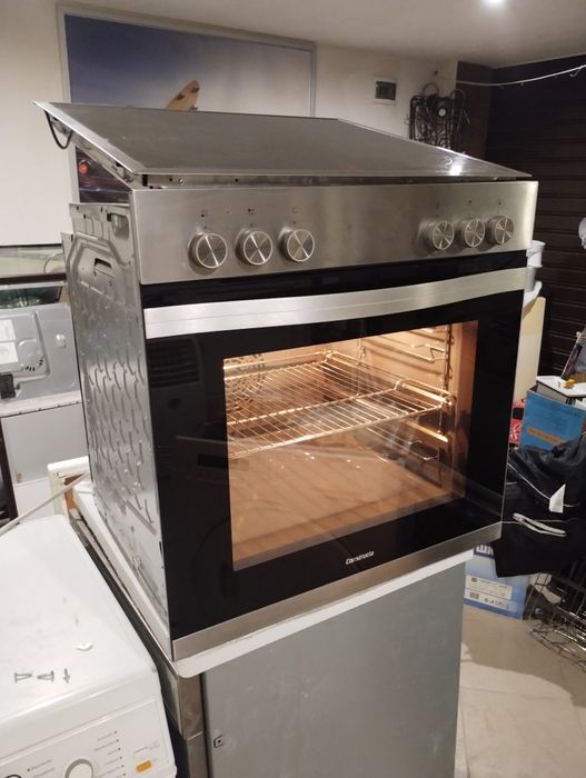 Фурна с плот Constructa 2025 г.