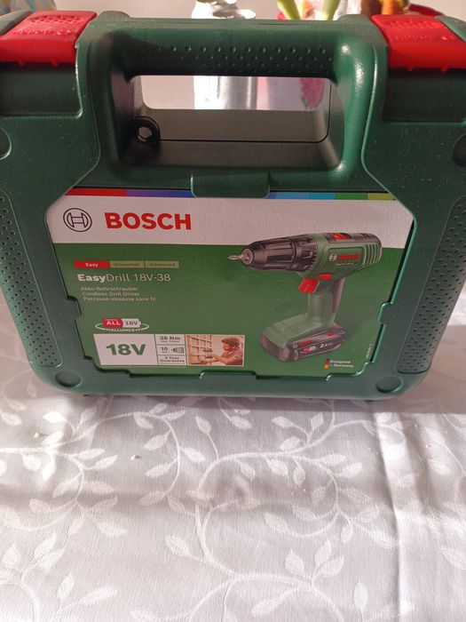 Продавам винтоверт bosch