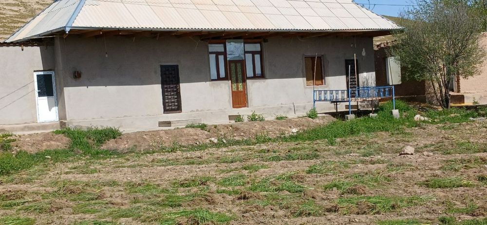 Uy joy sotiladi. Hoxlovchilar yer ham olishi mumkin