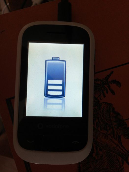 Vodafone 405 cu ecran tachscreen