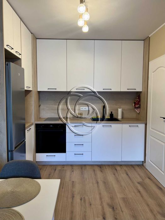 Дава се под наем Двустаен апартамент в София, Оборище - 65 кв.м за 698.19 € - Снимка #1