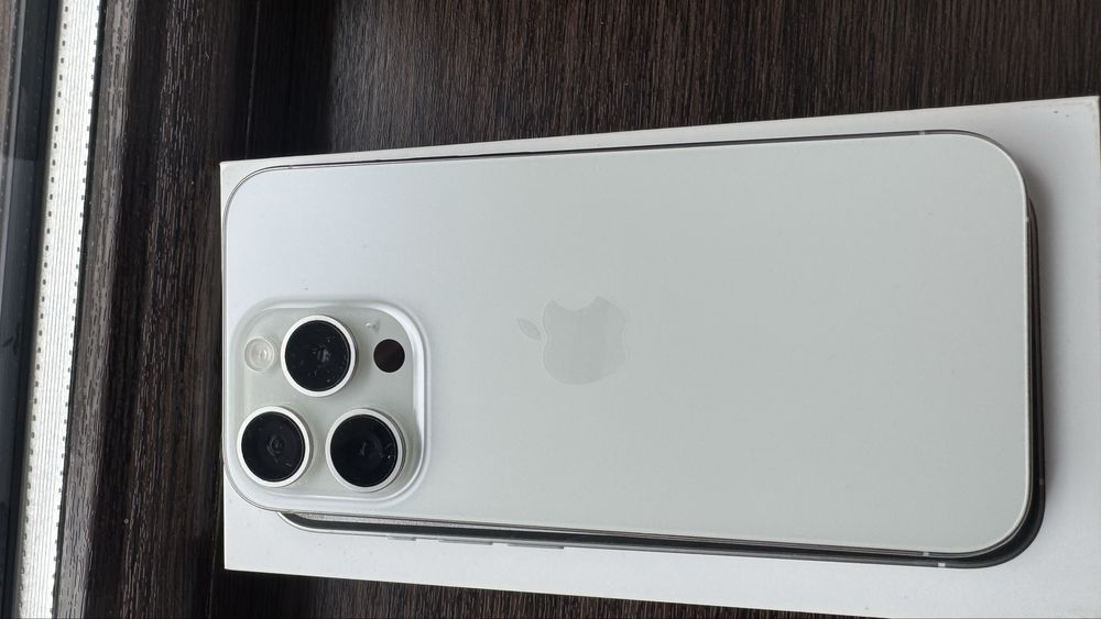Iphone 15 Pro impecabin