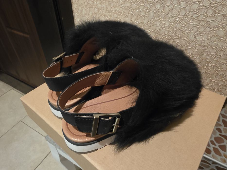 UGG дамски сандали