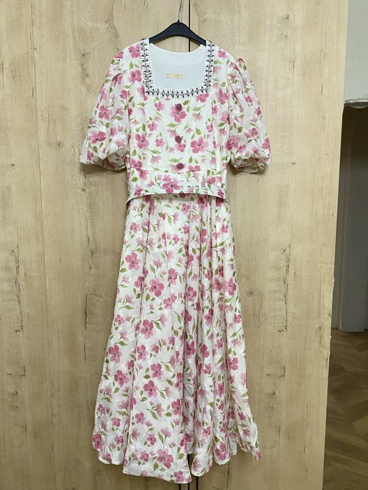 Продается платье