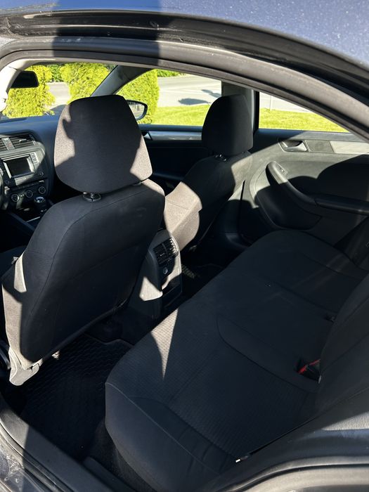 De Vanzare volkswagen jetta | 1.2TSI | an fabricatie 2017 | 112.000km | Al doilea proprietar | Carte Service