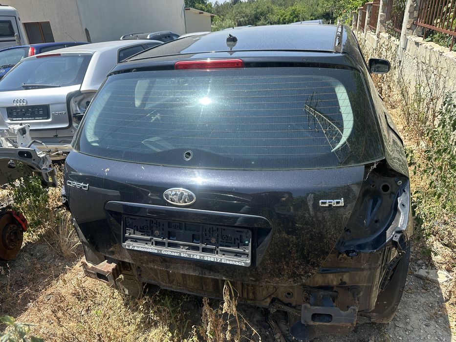 Врата багажник за Kia Ceed хечбег!
