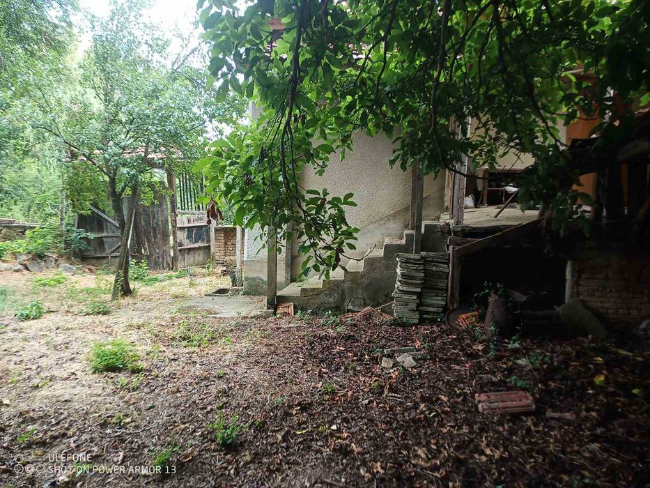 продавам къща в село Радювене