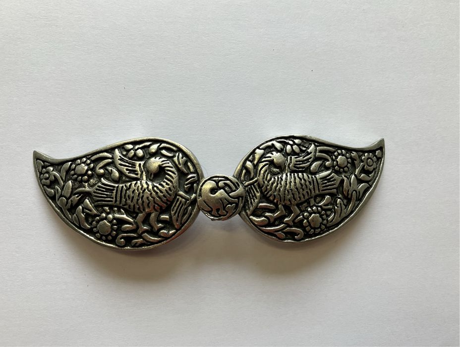 Сребристи пафти за фолклорна носия