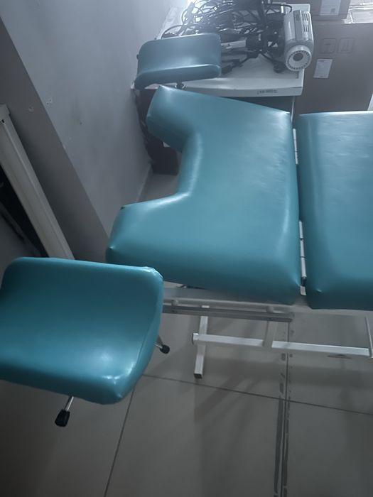 Гинекологическая кушетка/кресло