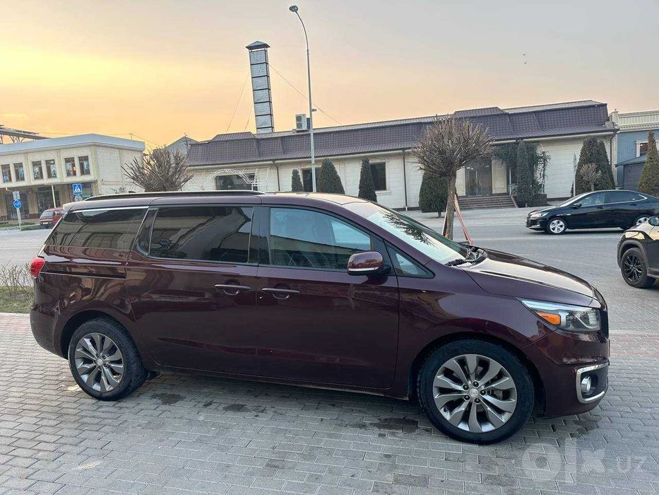 Kia Sedona sotiladi