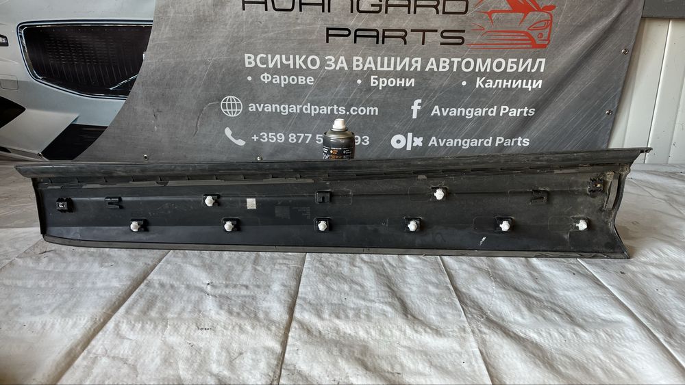 Декоративна лайстна за предна лява врата VW Tiguan 2009-2017