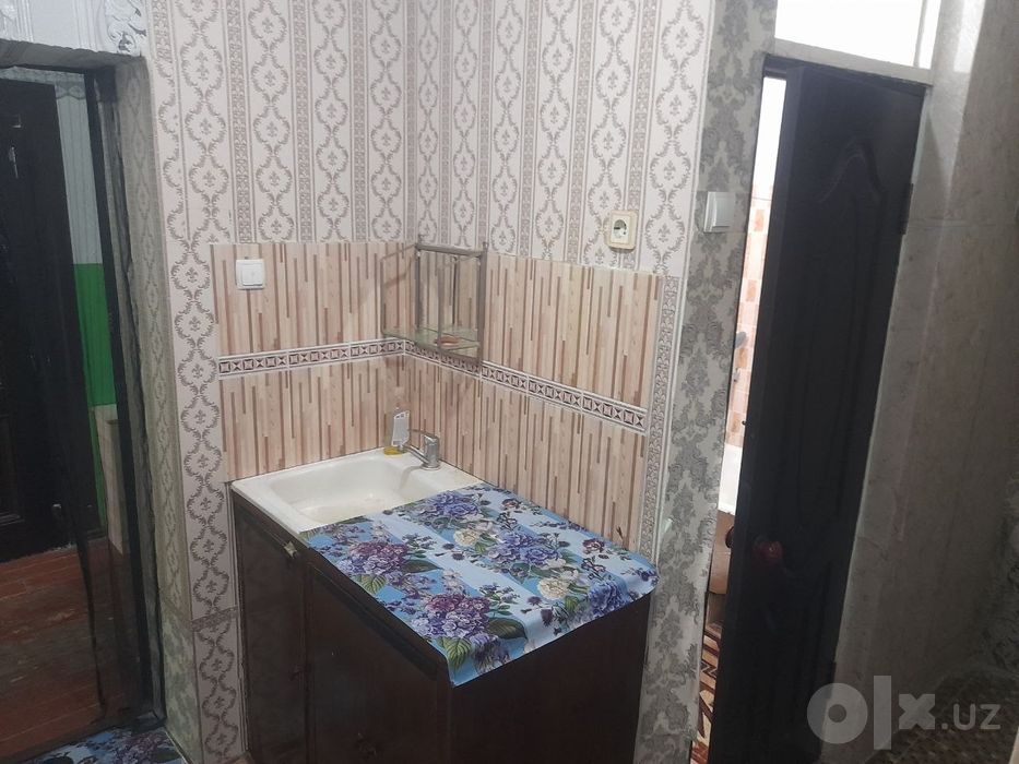 Ijaraga 1 hona beriladi.400 .TATU.bodomzor masjidini roparasi