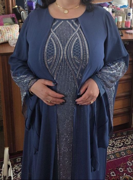 Нарядное платье 52-54 Размер