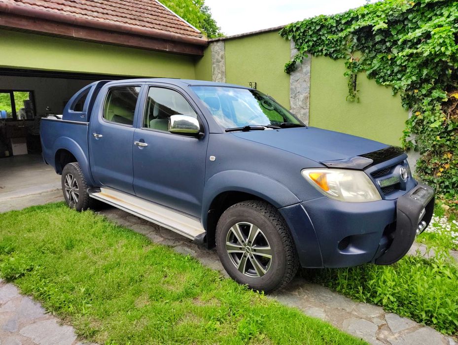 DE VANZARE TOYOTA HILUX 2.5D, 4X4, CABINA DUBLA