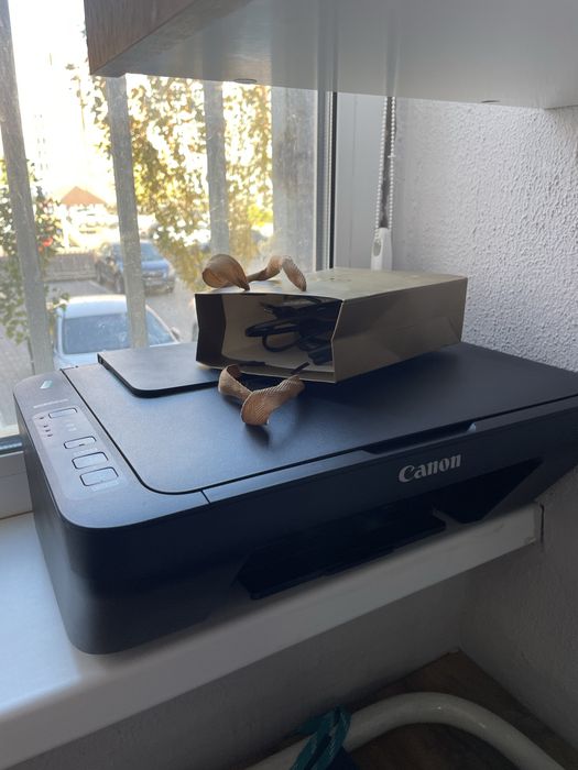 Продам новый Canon E414