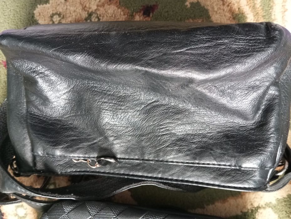 Сумки недорого продаю