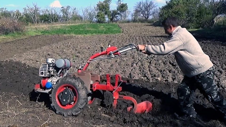 Вспашка огорода!!!