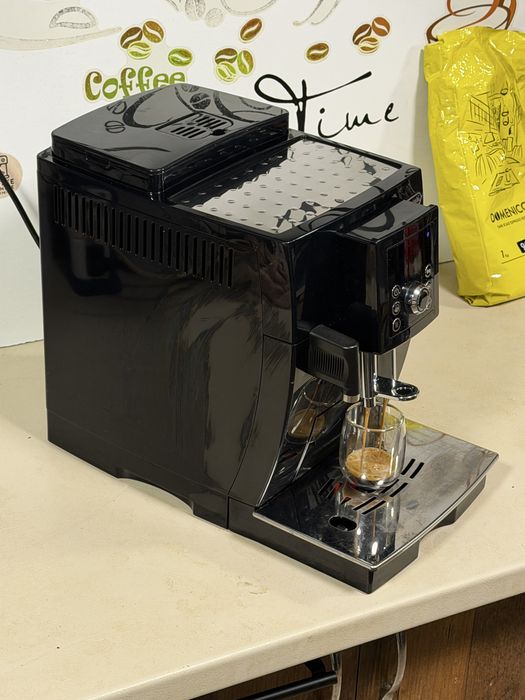 Кафемашина кафе автомат delonghi magnifica smart с гаранция